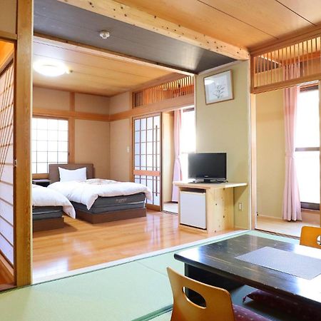 Ban-Ya Hot Spring Inn Yufu Exterior foto