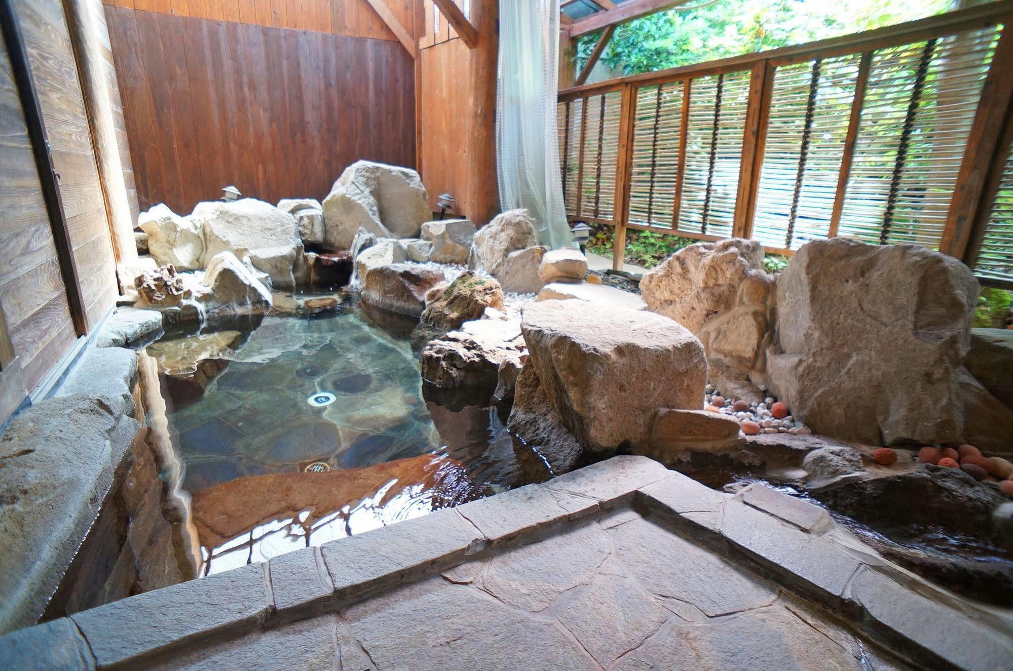 Ban-Ya Hot Spring Inn Yufu Exterior foto