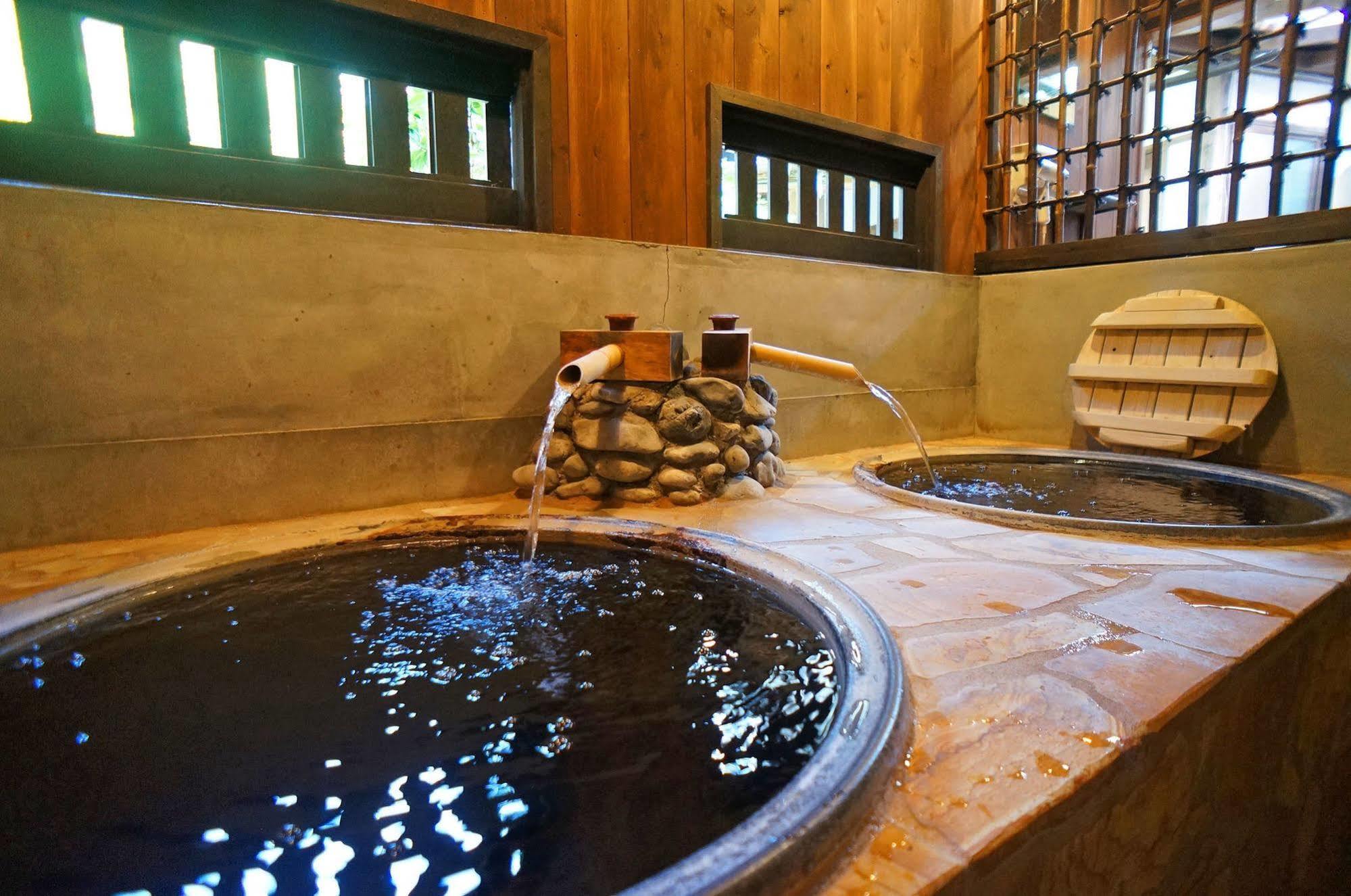 Ban-Ya Hot Spring Inn Yufu Exterior foto